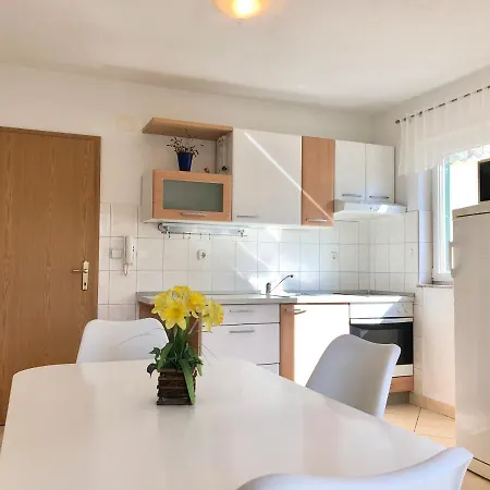 Gabriella Apartment *